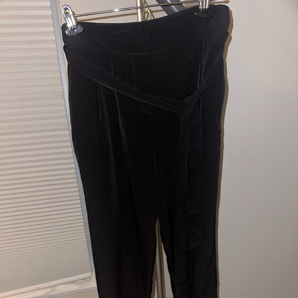 Silk-like Pleated Dress Pants with Sash, 7/8 length, Marciano - Picture 2 of 6